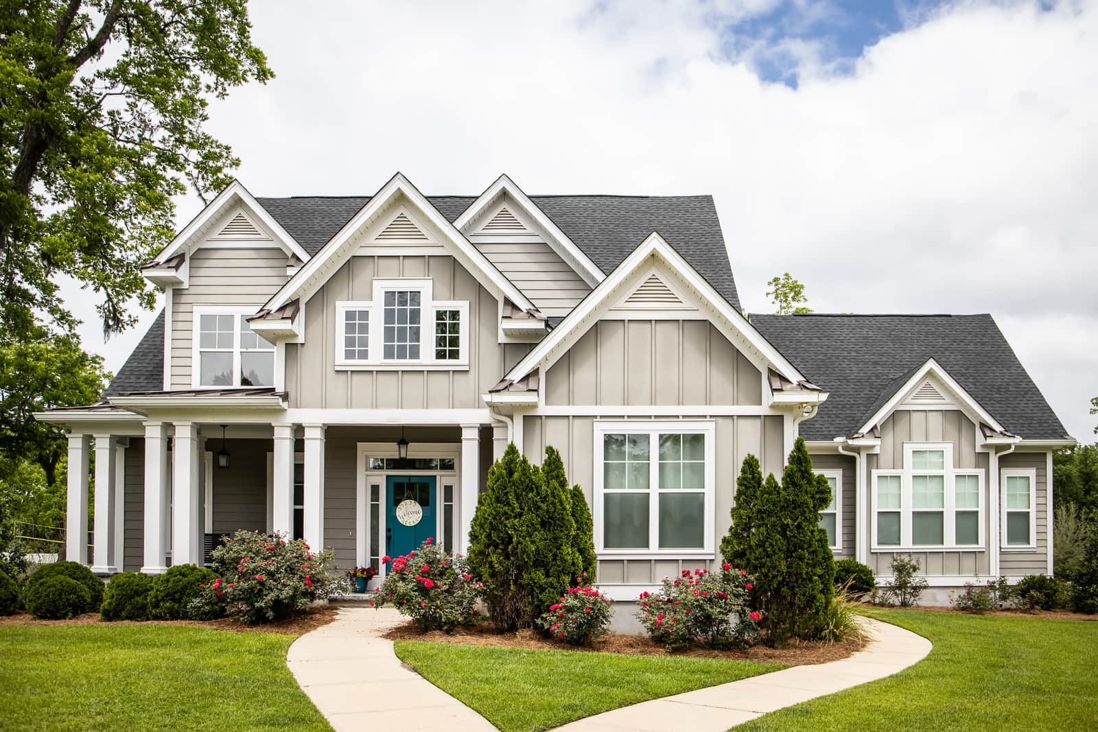 Single Family New Construction Home in Suburb Neighborhood