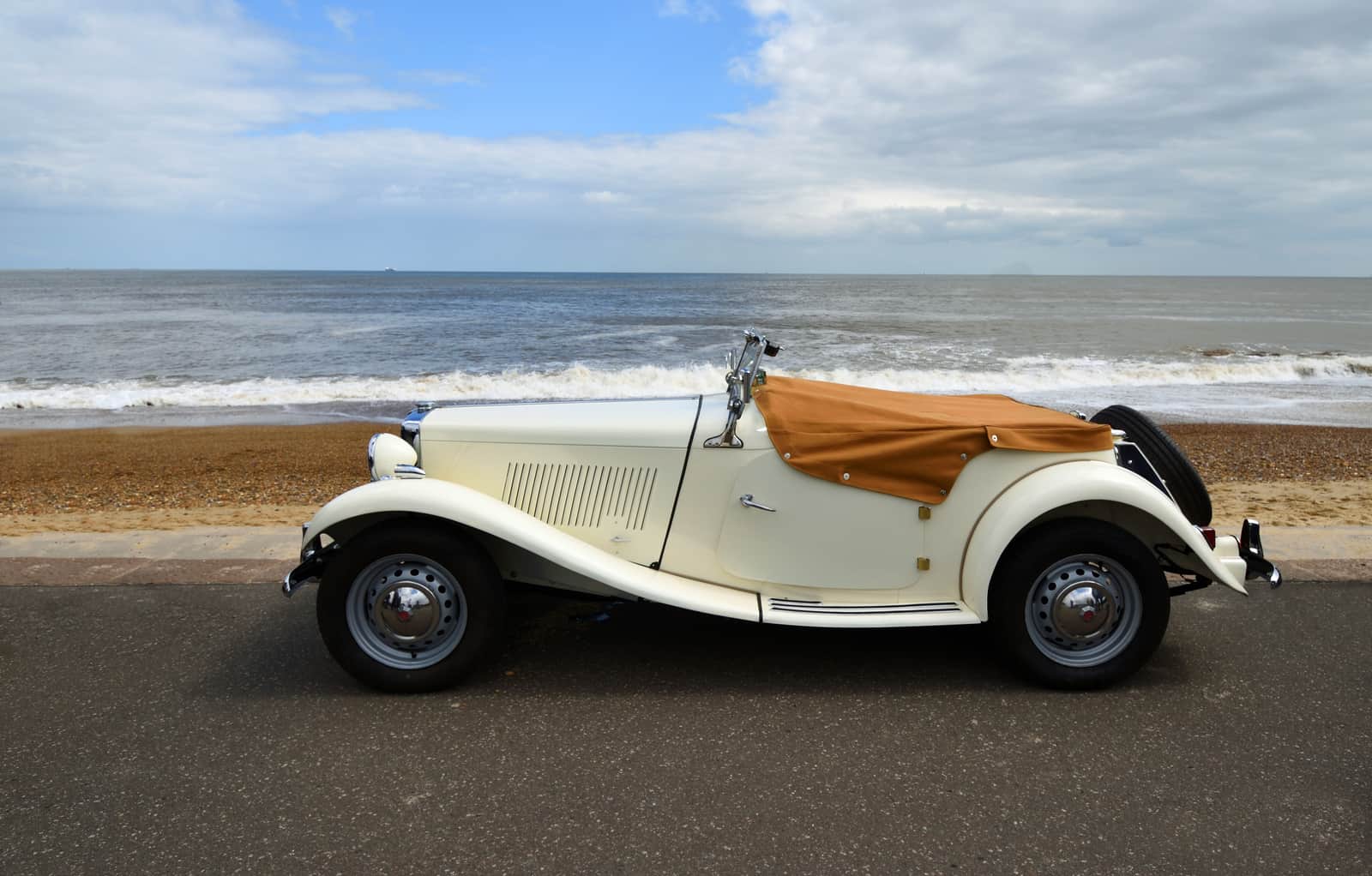 Vintage car by the beach New York